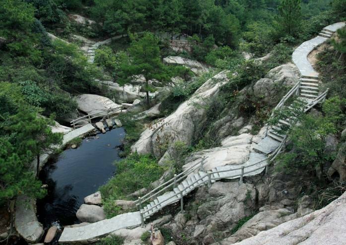 武漢黃陂木蘭古門(mén)拓展基地