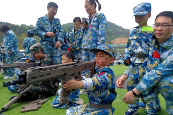 思橋幼兒園國防園親子游